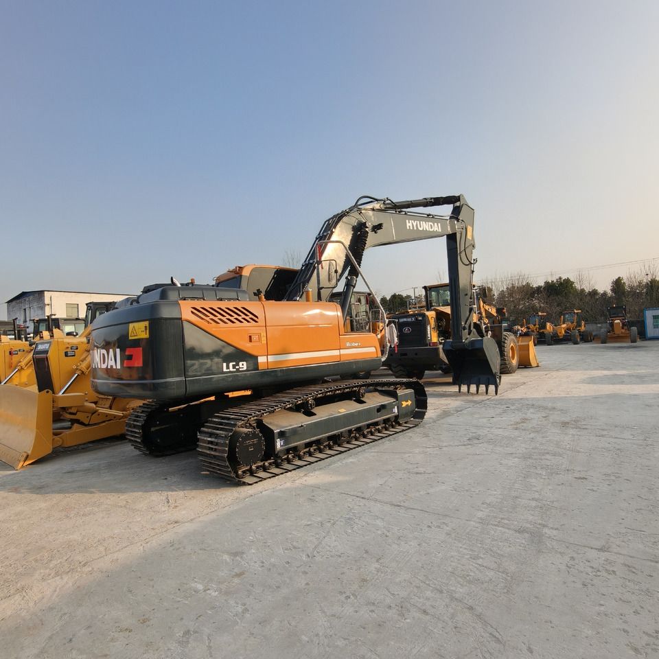 2024 Hyundai R220LC-9S Crawler Excavator