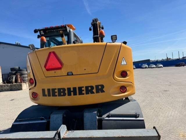 2016 Liebherr A910 COMPACT Wheel Excavator