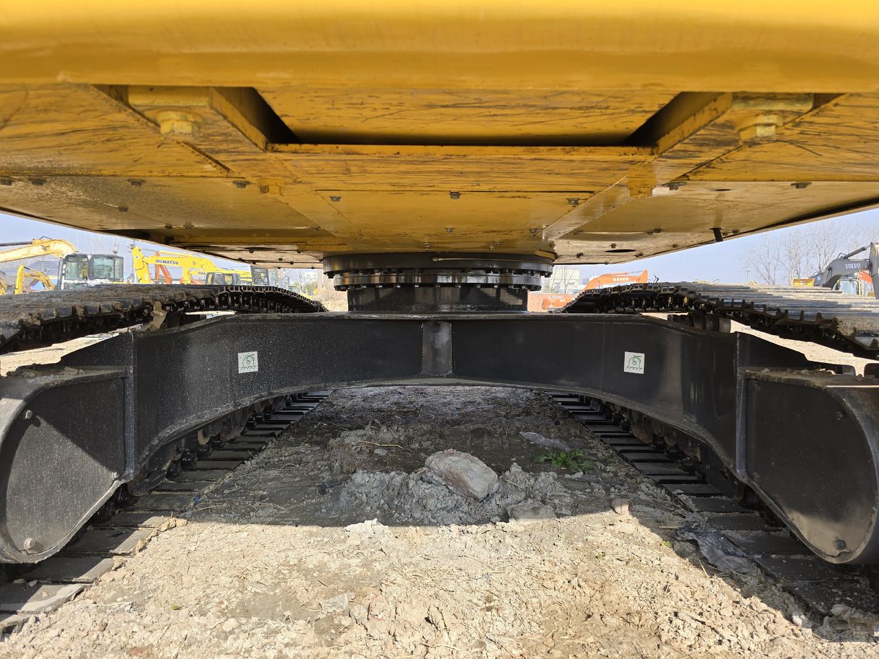 2024 Komatsu PC240-8 Crawler Excavator