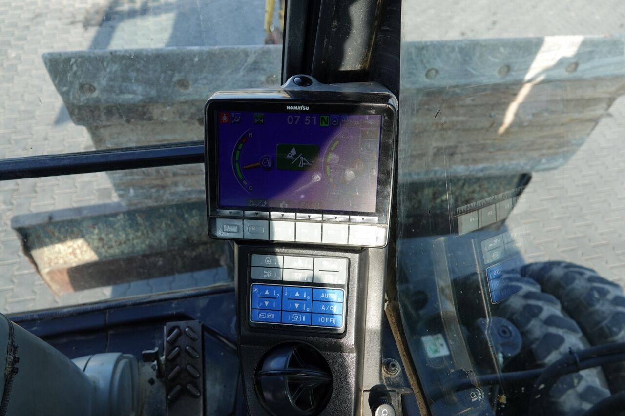 2017 Komatsu PW180-10 Wheel Excavator