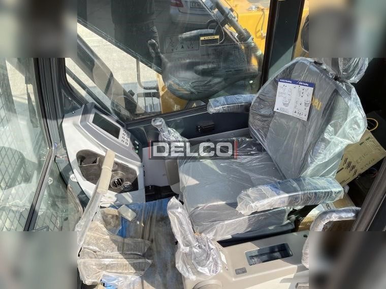 2026 Hyundai 215L SMART PLUS Crawler Excavator