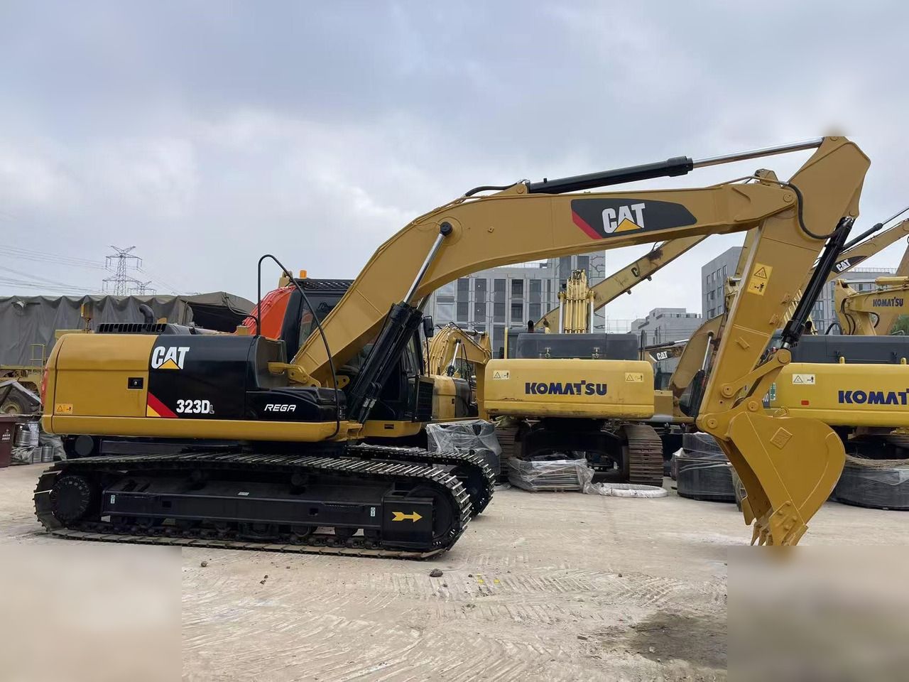 2023 Caterpillar 323DL Crawler Excavator