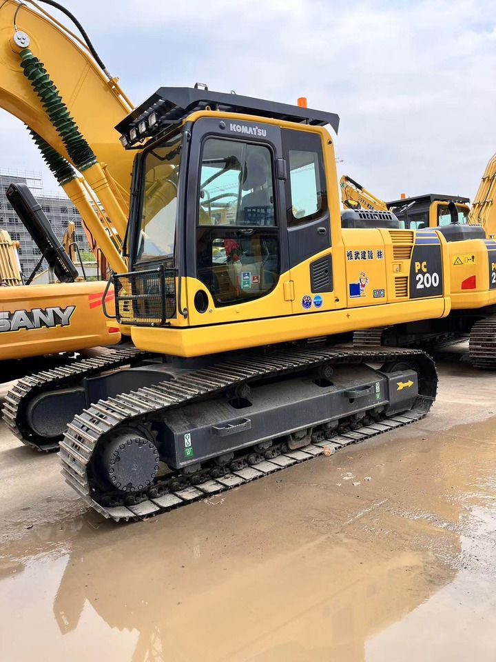 2024 Komatsu PC200-8 Crawler Excavator