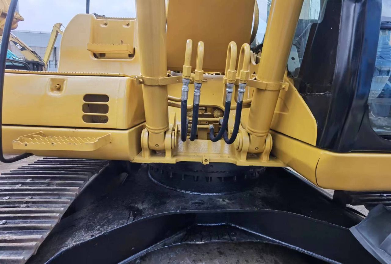2015 Caterpillar 320CL Crawler Excavator