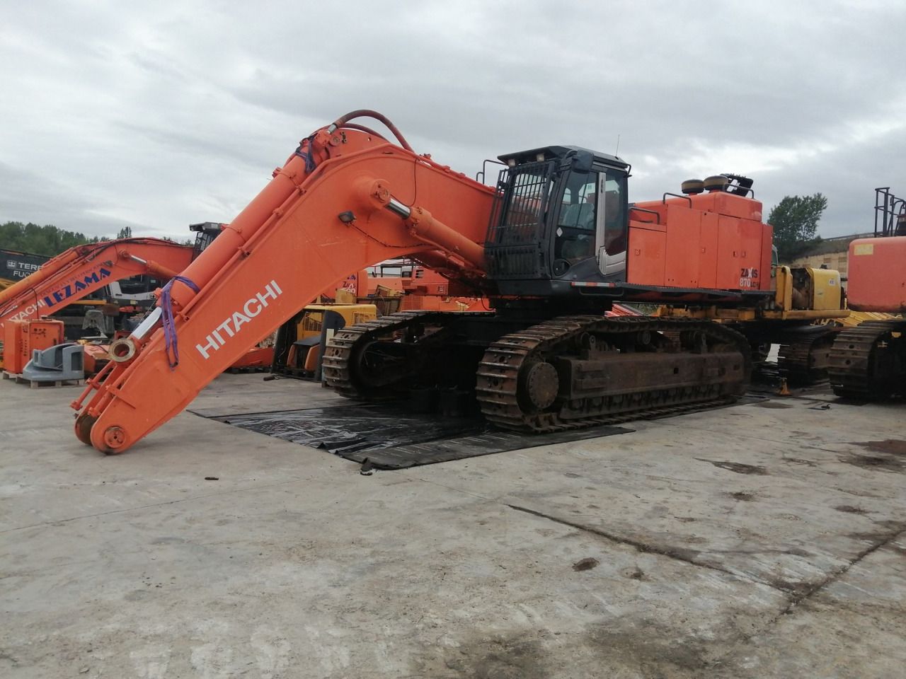 Hitachi ZX870LCH-3 Crawler Excavator