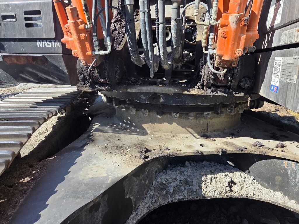 2023 Hitachi 300 LC Crawler Excavator