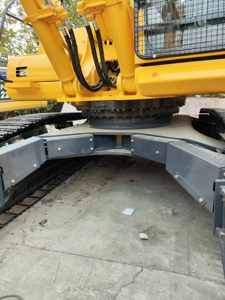 2024 Komatsu PC450-8 Crawler Excavator