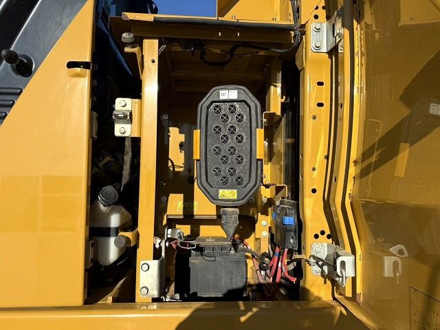 2018 Caterpillar 320-07B Crawler Excavator