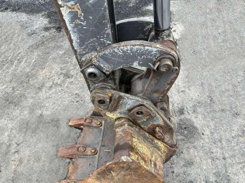 2000 Volvo EB12 Mini Excavator
