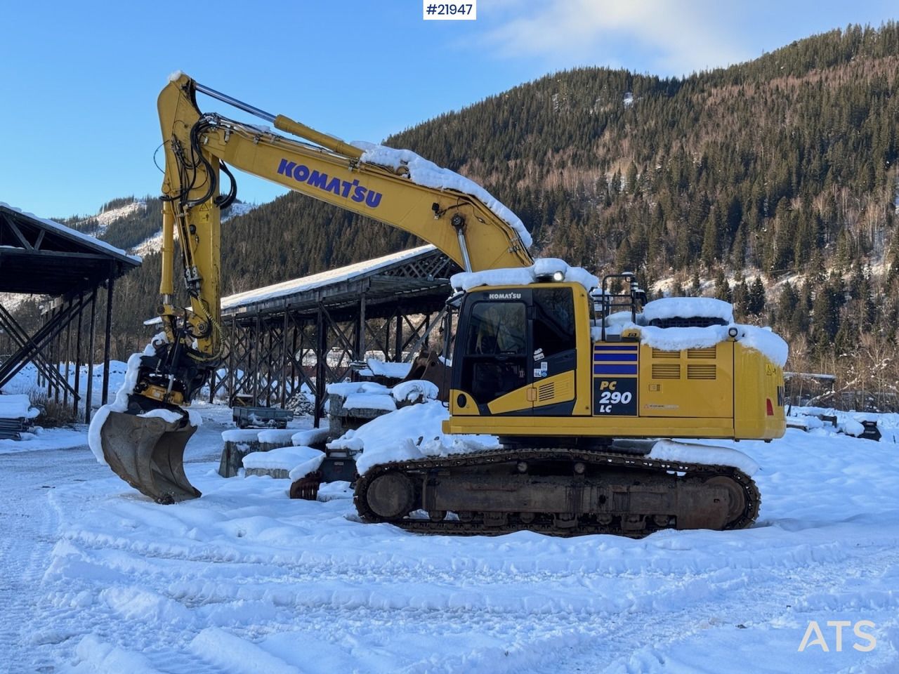 2022 Komatsu PC290LC-11 Crawler Excavator