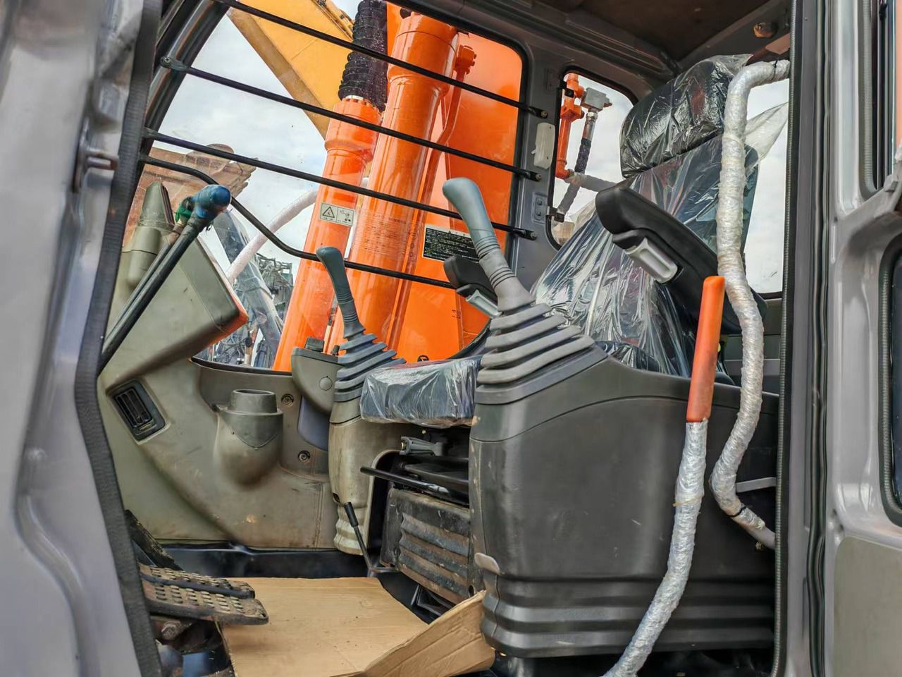 2022 Hitachi ZX200 Crawler Excavator
