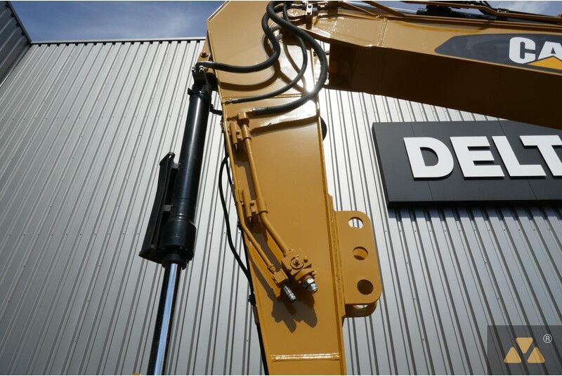 2015 Caterpillar 320EL Crawler Excavator