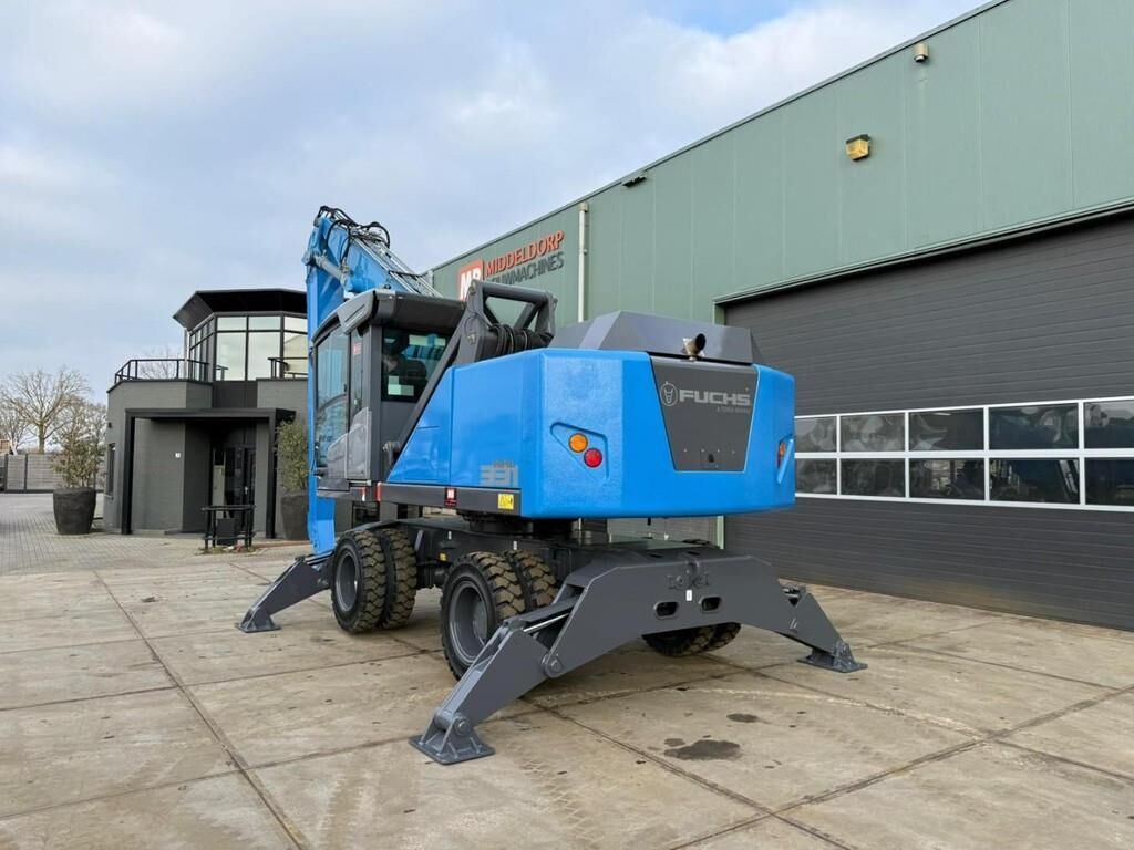 2018 Fuchs MHL331F Material Handler