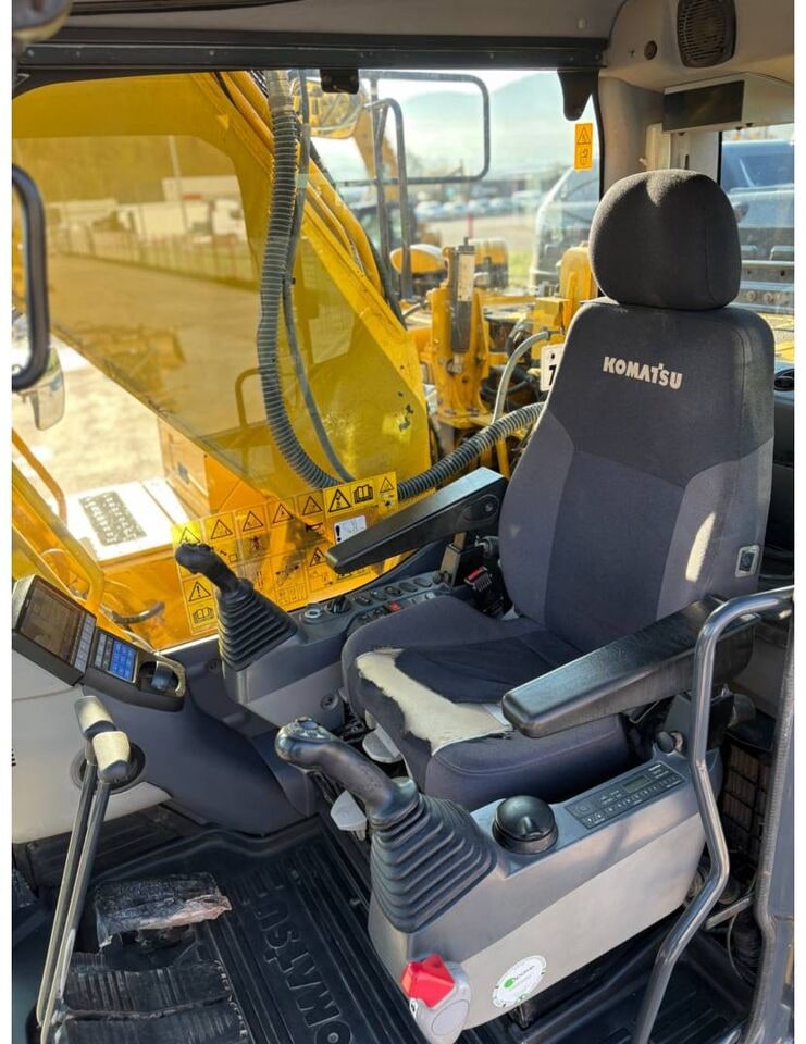 2018 Komatsu PC290NLC Crawler Excavator