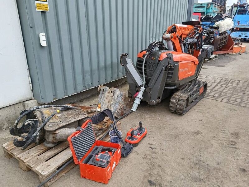 2009 Husqvarna DXR 310 Crawler Excavator