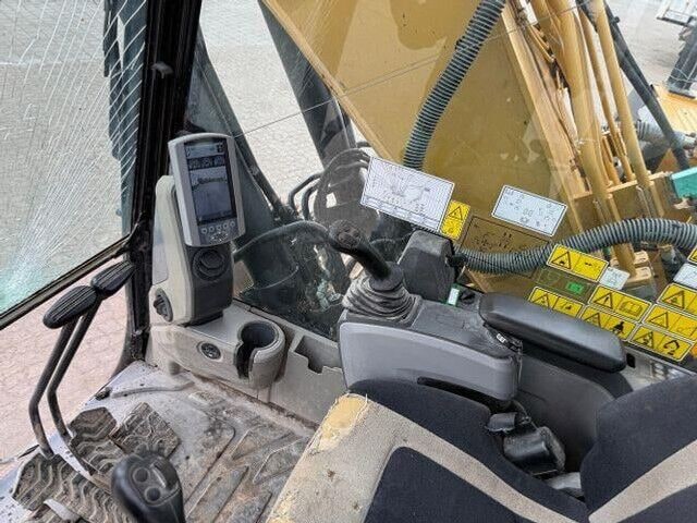 2012 Caterpillar 320E Crawler Excavator