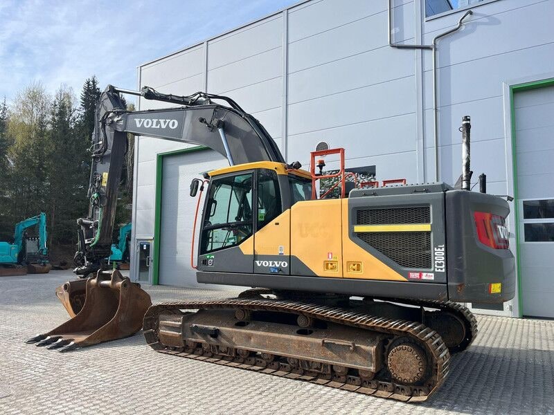 2017 Volvo EC300EL Crawler Excavator