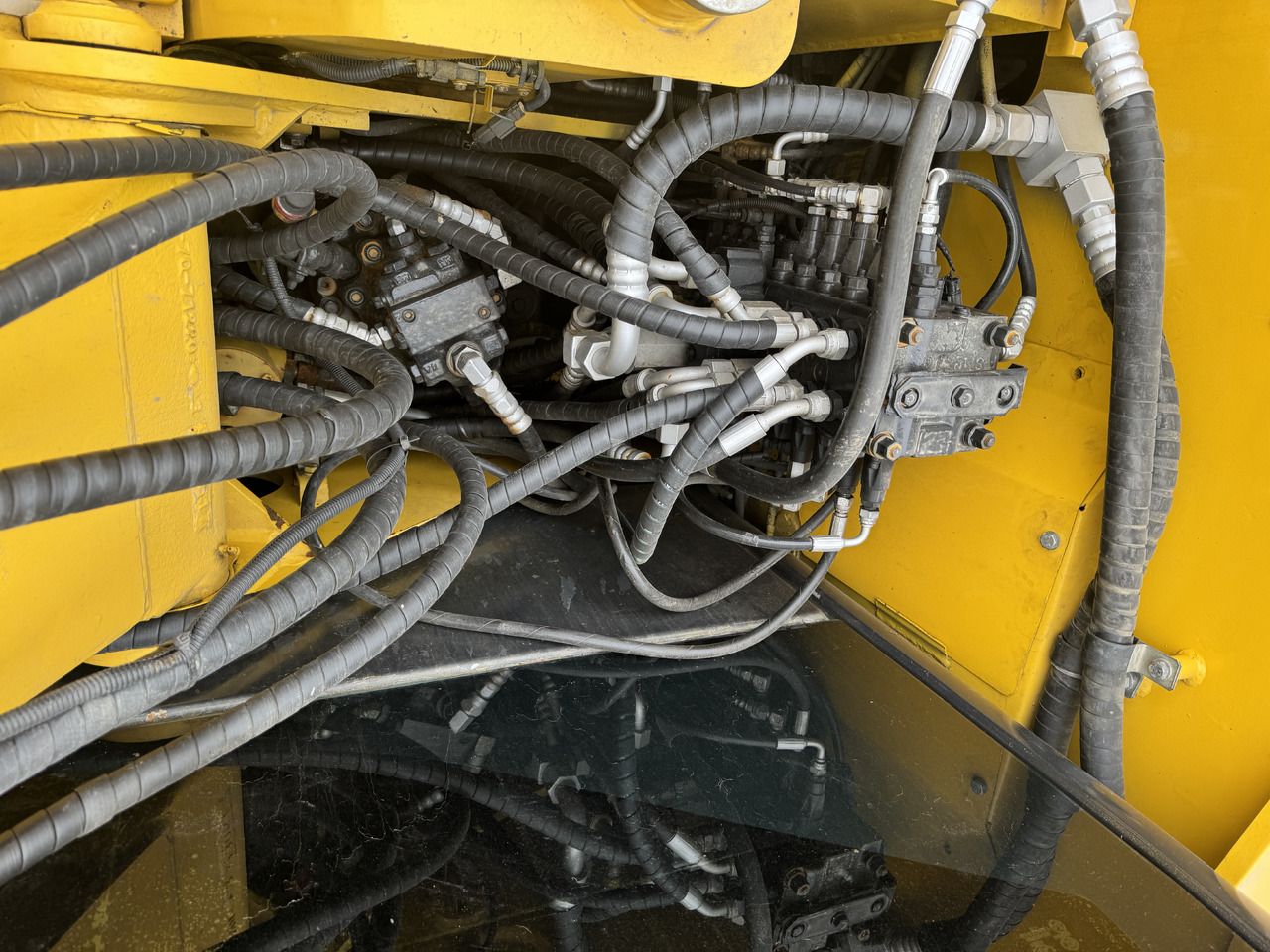 2023 Komatsu PC60-8 Crawler Excavator