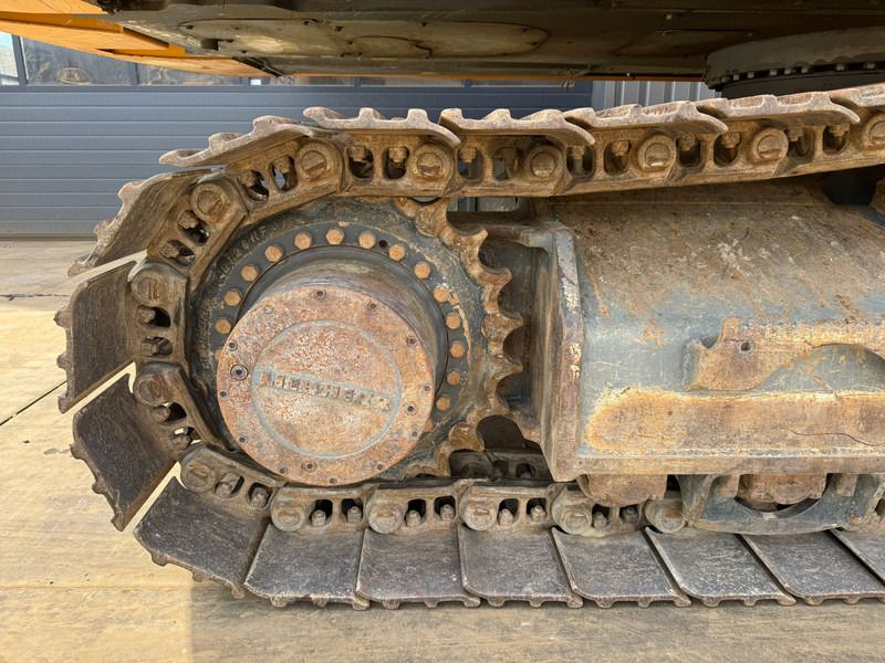 2018 Liebherr R946LC Crawler Excavator