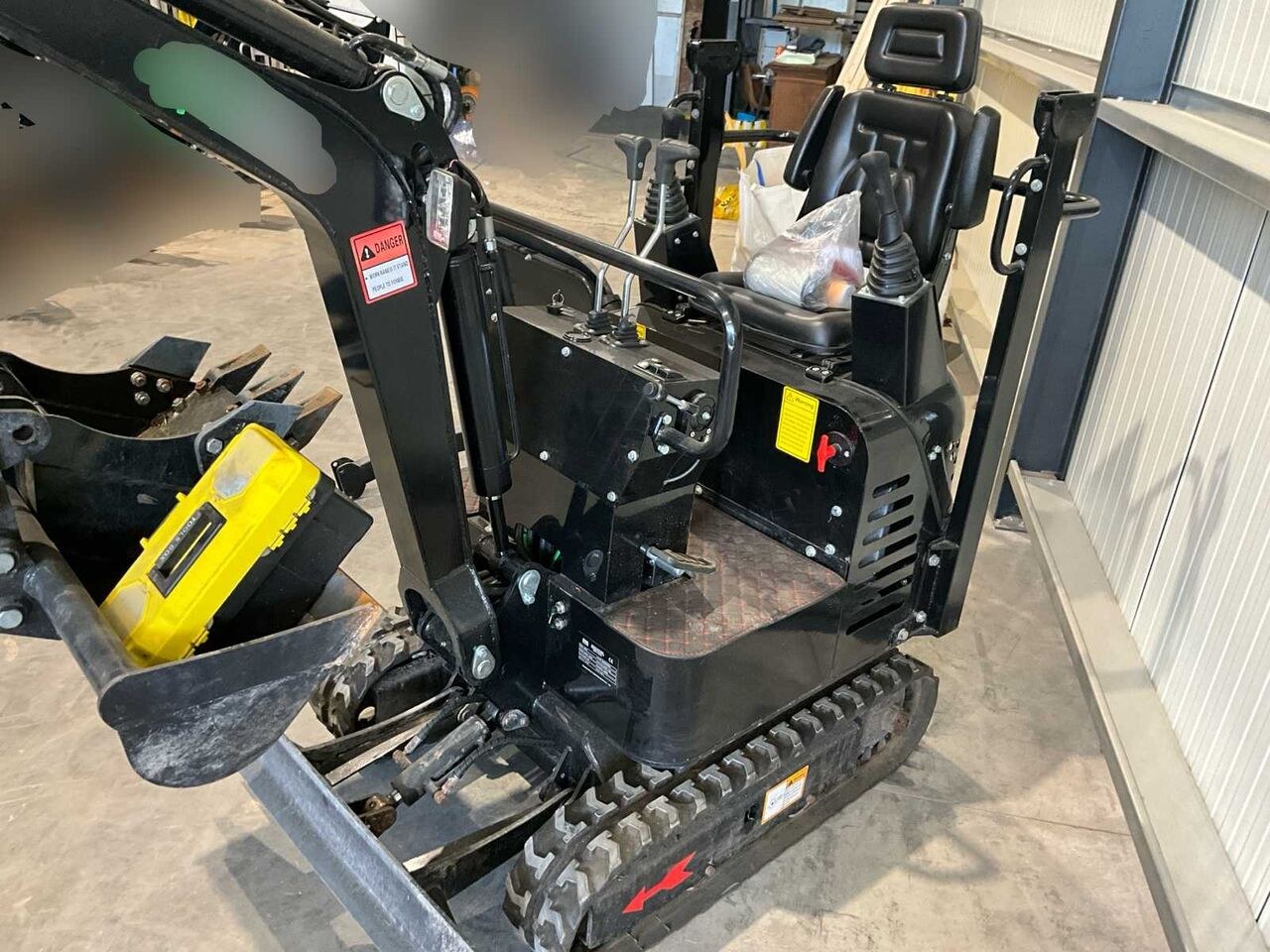 Nuoman 1.2T MINI Excavator BAD 28H!