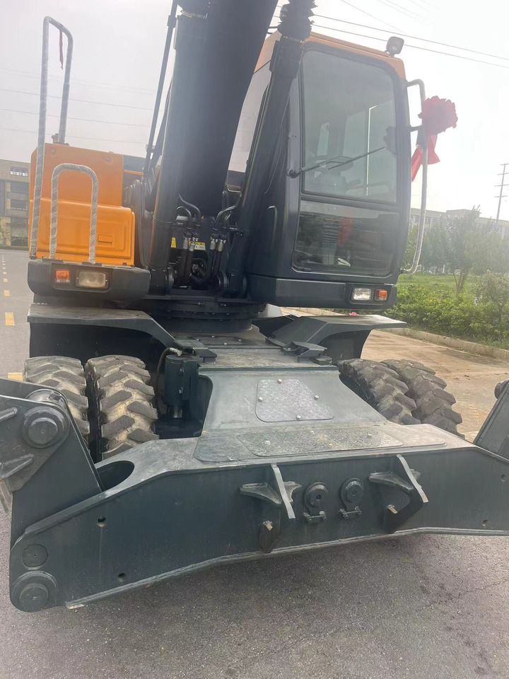 2023 Hyundai R210W Wheel Excavator