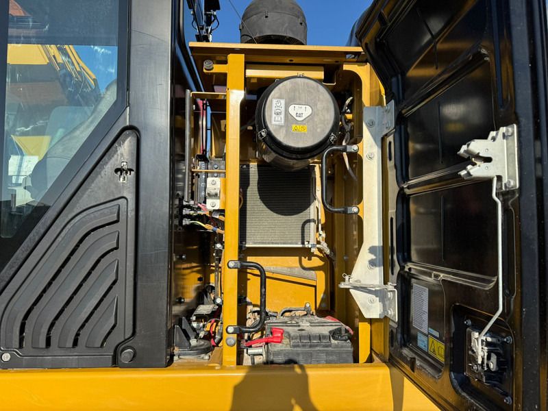 2019 Caterpillar 326FL Crawler Excavator