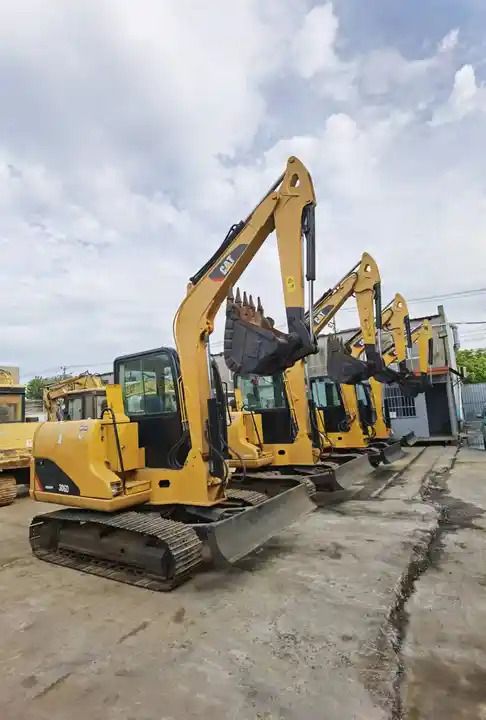 2016 Caterpillar 306D Mini-pelle sur chenilles