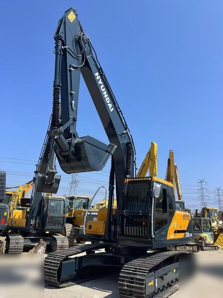 2019 Hyundai R220LC-9S Crawler Excavator