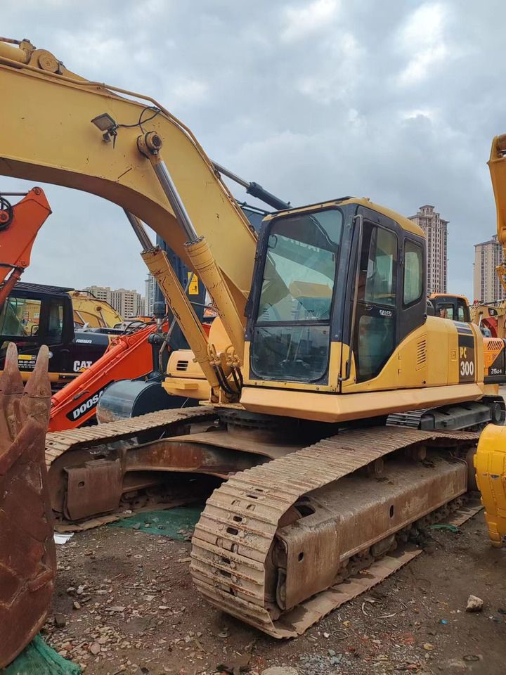 2018 Komatsu PC300-7 Crawler Excavator