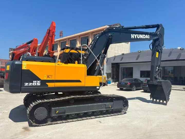 2024 Hyundai HX220S Crawler Excavator