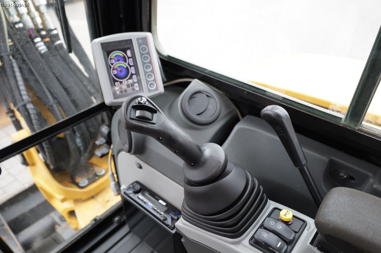 2019 Caterpillar 305.5E2 Mini Excavator