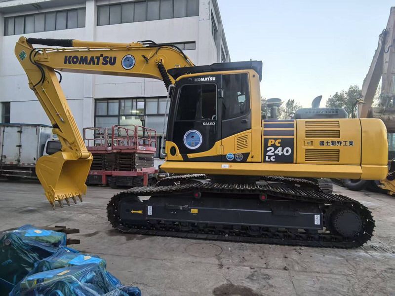 2024 Komatsu PC240LC-8 Crawler Excavator