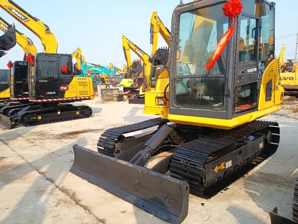 2025 Komatsu PC70 Crawler Excavator
