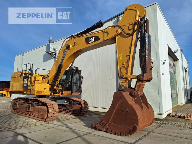 2020 Caterpillar 374FL Crawler Excavator