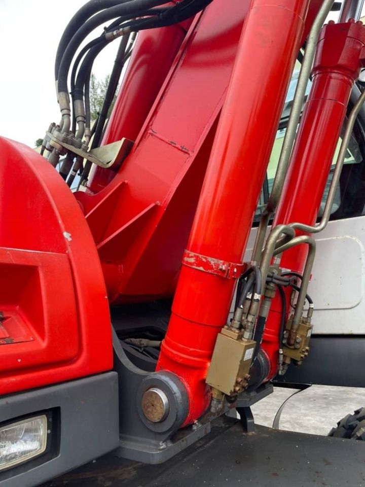 2004 O&K MH 6.6 Wheel Excavator