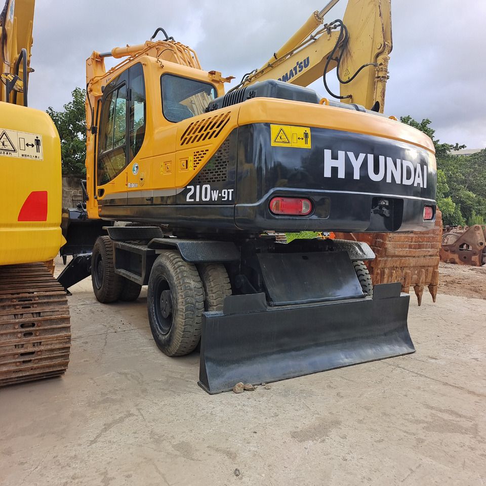 2024 Hyundai R210W-9T Wheel Excavator