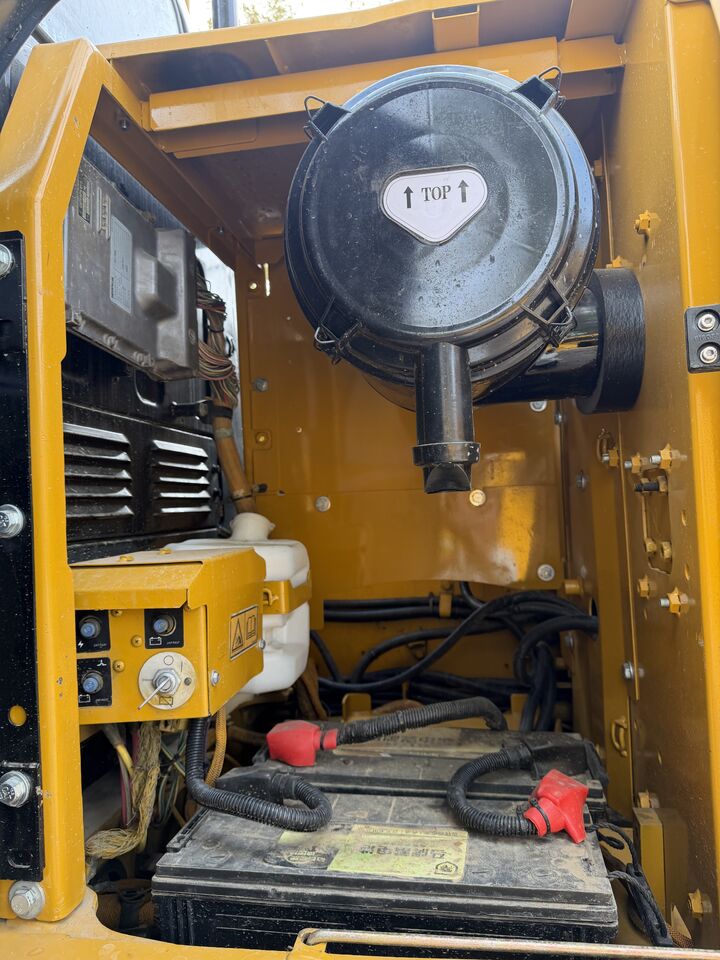 2025 Caterpillar 323D2L Crawler Excavator