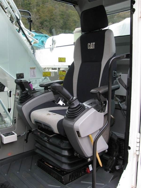 2014 Caterpillar 320EL Crawler Excavator
