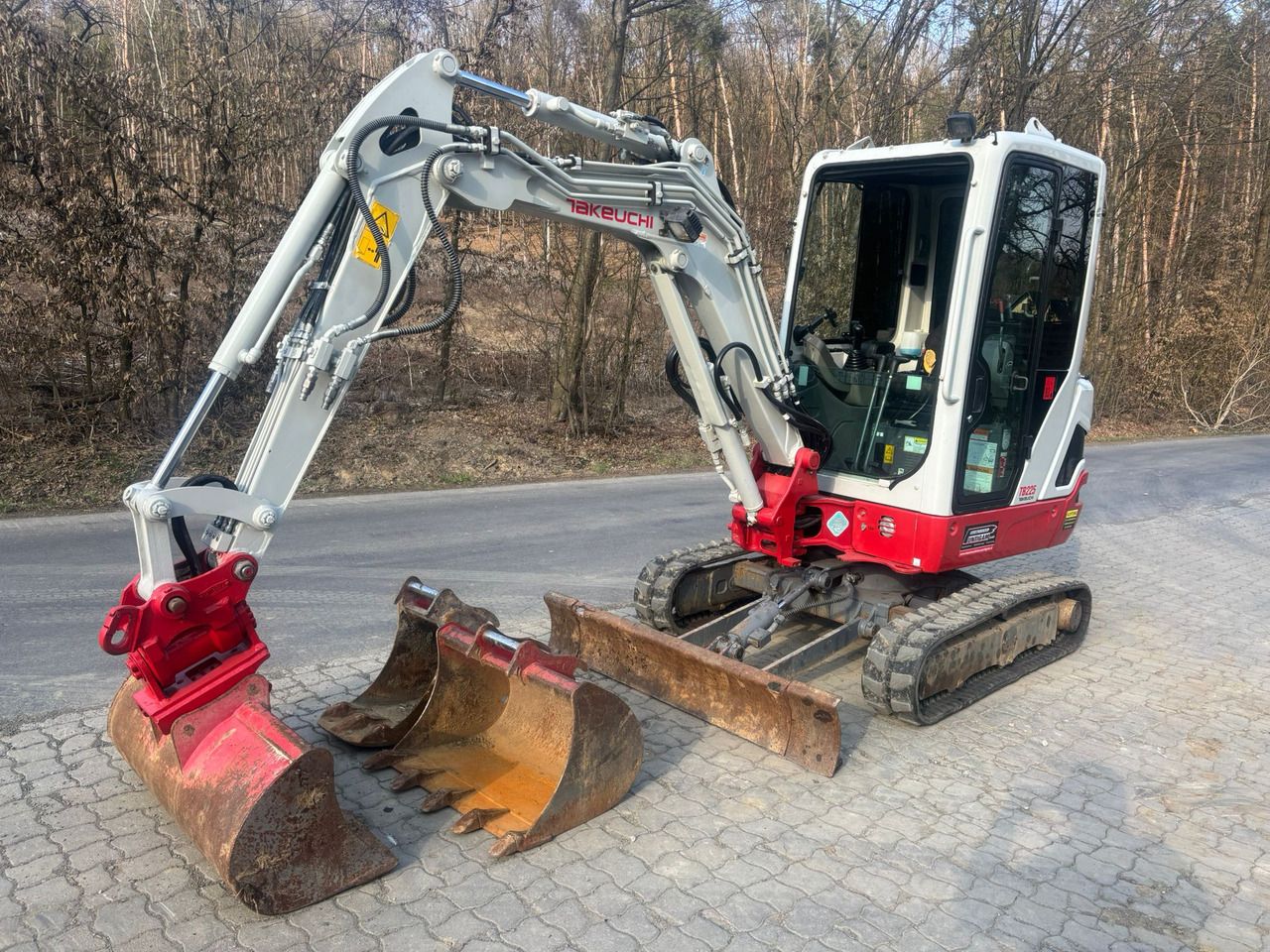 2019 Takeuchi TB225 Mini Excavator