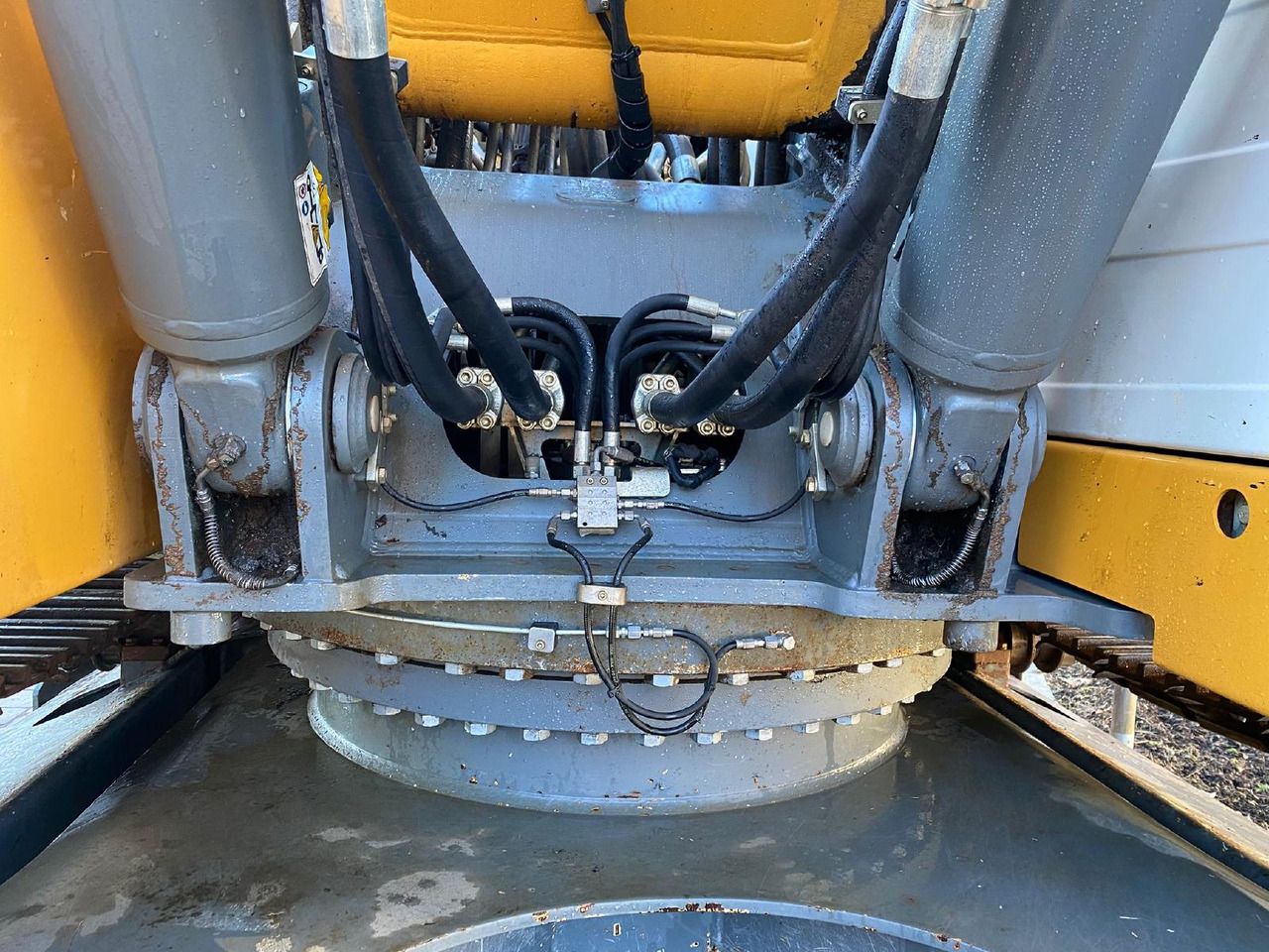 2016 Liebherr R936 NLC Crawler Excavator