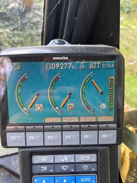 2011 Komatsu PC190NLC-8 Crawler Excavator