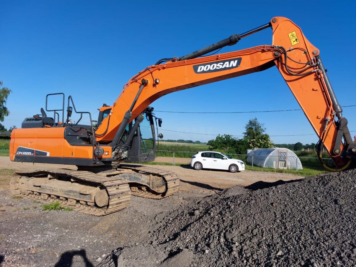 2021 Doosan DX225LC-5 Crawler Excavator