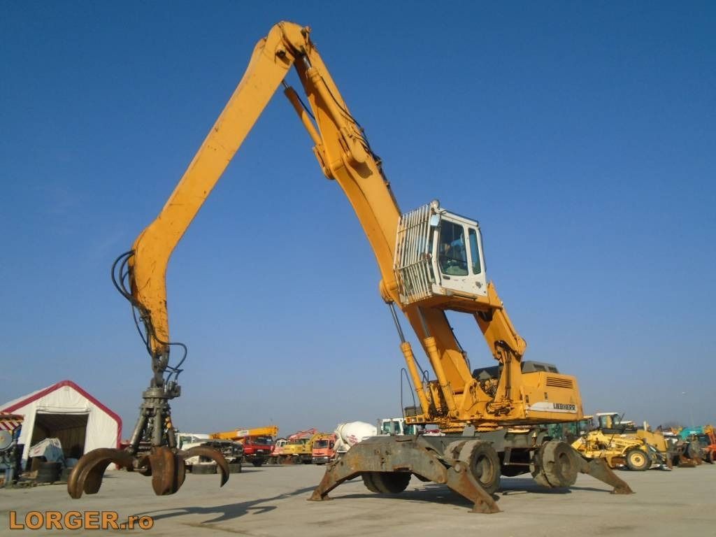 2003 Liebherr A934B Material Handler