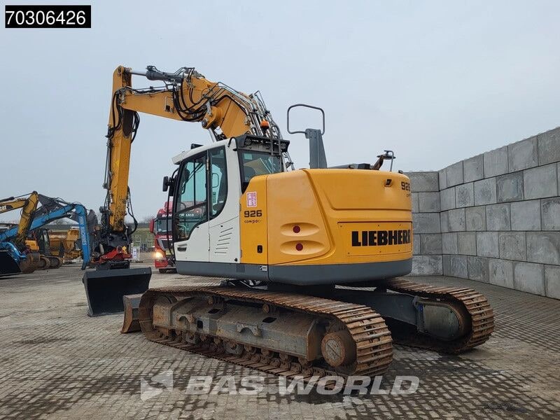 Liebherr R926 Compact Tiltrotator (2016)