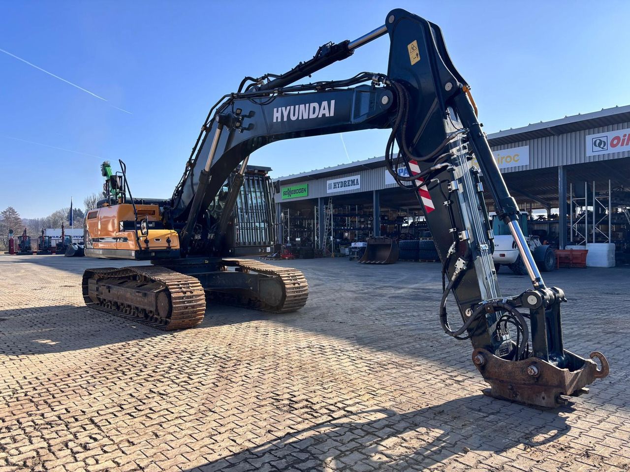 2022 Hyundai HX300ANL Crawler Excavator