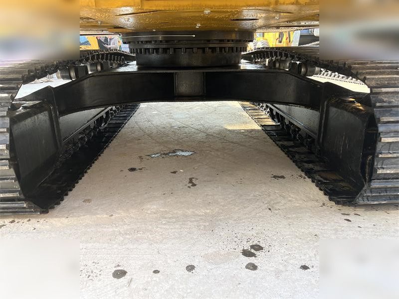 2018 Caterpillar 320D2 Crawler Excavator