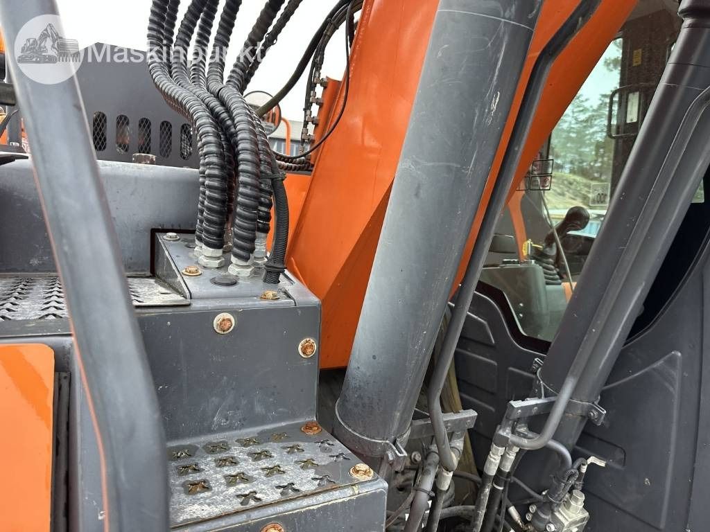 2019 Doosan DX140LCR-5 Crawler Excavator