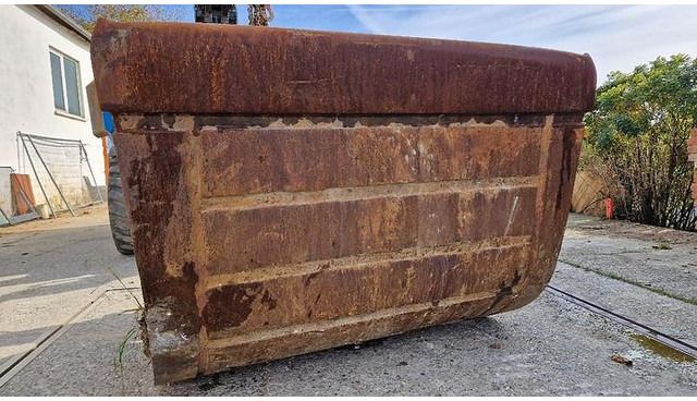 Volvo S3 190 см Планувальний ківш / Ківш для очищення канав Volvo S3 190 cm ditch cleaning bucket, side view