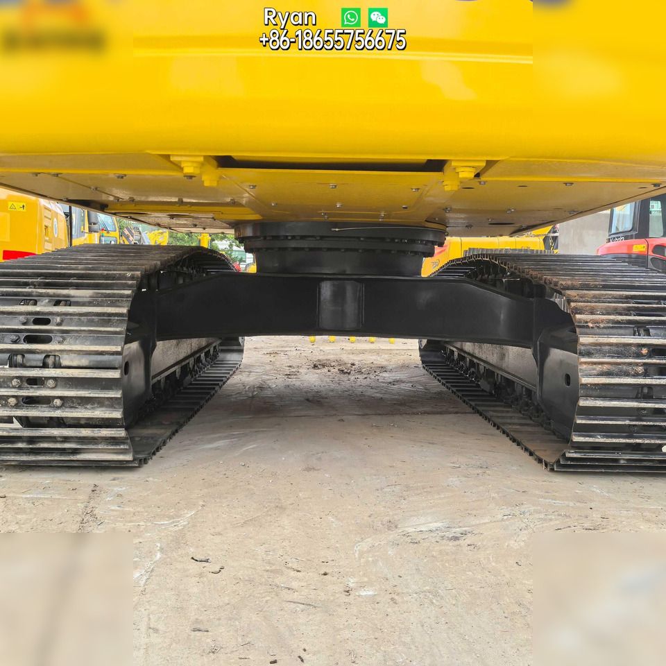 2022 Komatsu PC200-8 Crawler Excavator