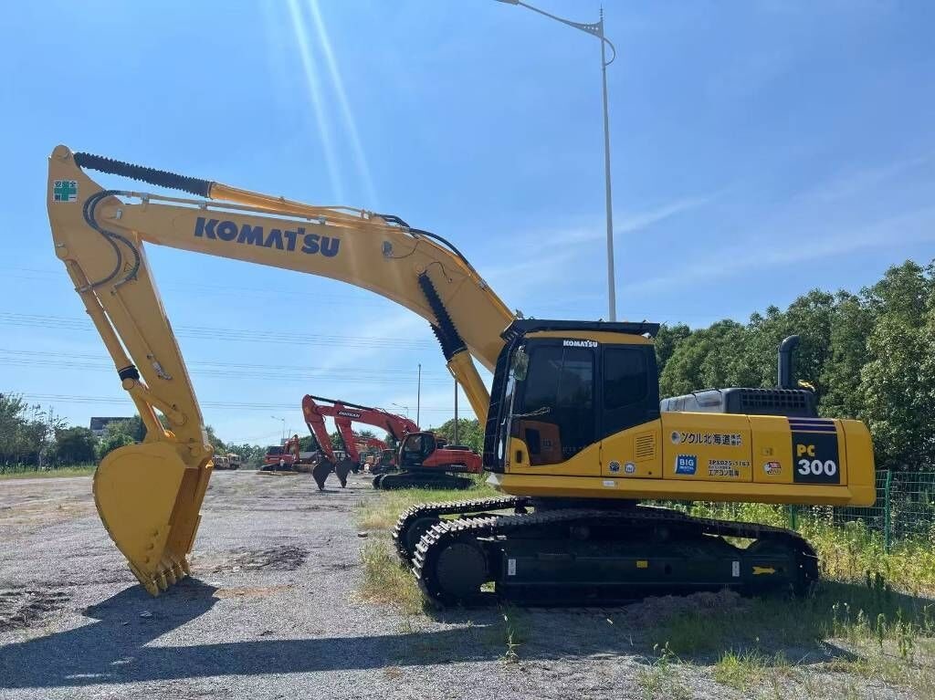 2025 Komatsu PC300 Crawler Excavator